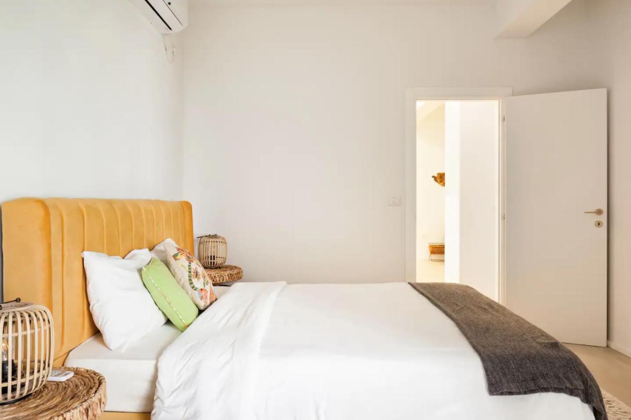 Renovated Large 3Rm Apartment 5 Min From The Beach เทลอาวีฟ ภายนอก รูปภาพ