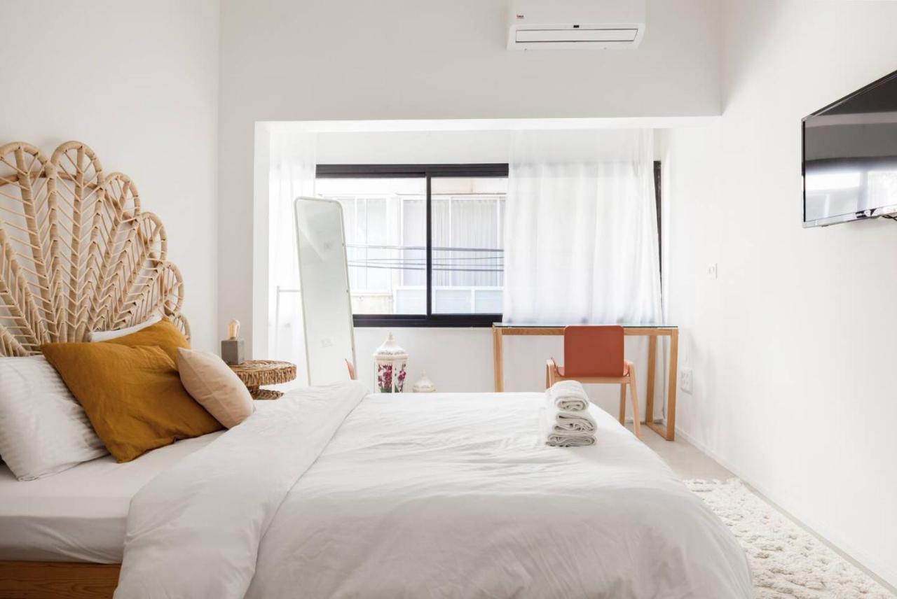 Renovated Large 3Rm Apartment 5 Min From The Beach เทลอาวีฟ ภายนอก รูปภาพ